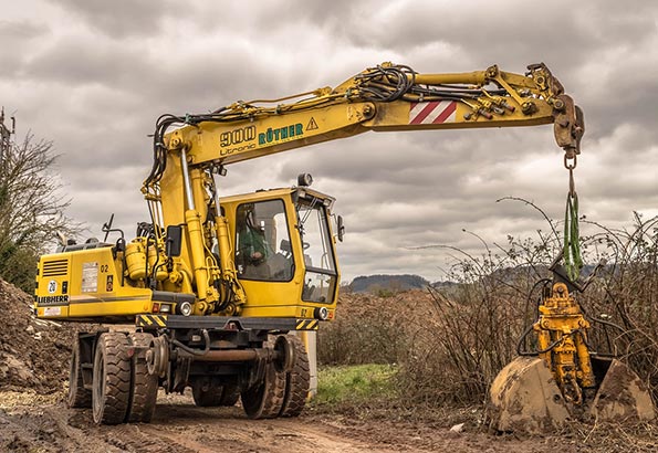挖机保养步骤详解:让机械更持久